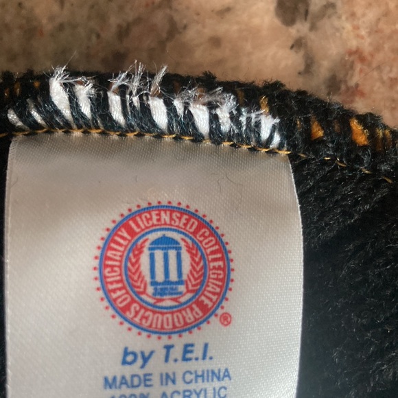 NWOT Missouri Tigers Beanie - Picture 5 of 5